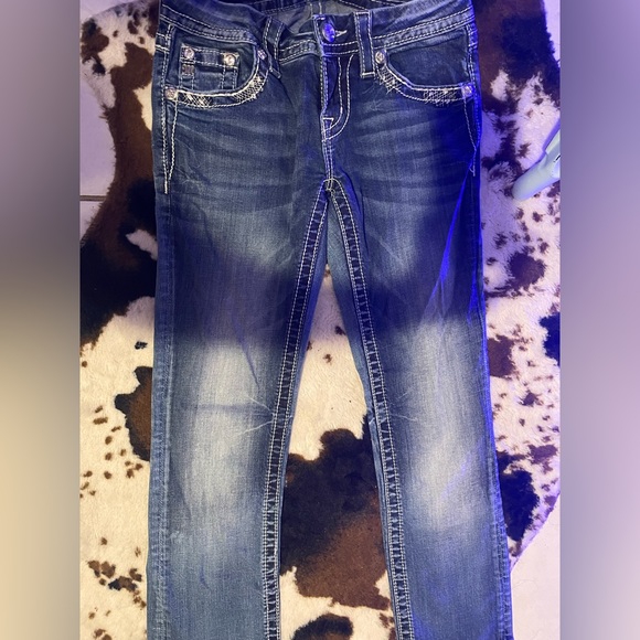 Signature Cropped Miss Me Jeans 👖 💙 - Picture 4 of 5